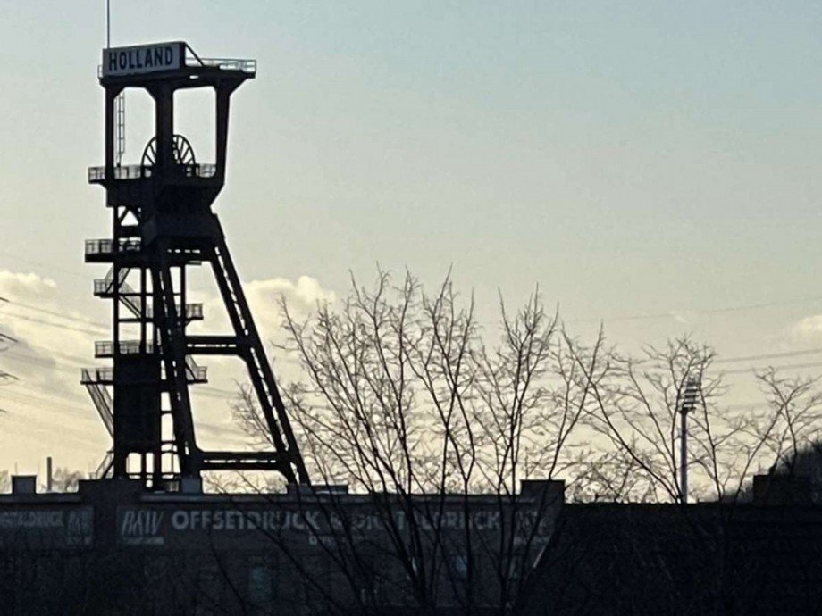 + Zeche Holland+ Doppelhaush�lfte Essen