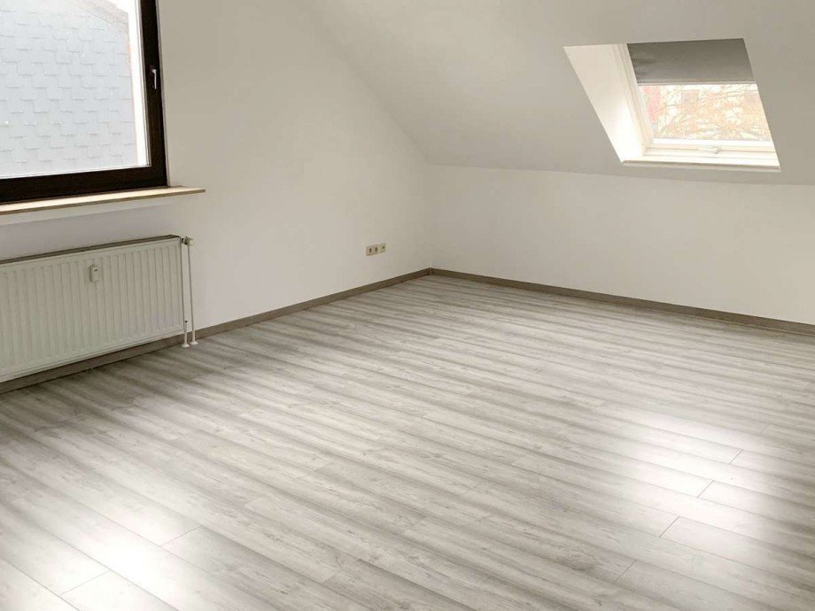 + Wohn-/Schlafraum. Mehrfamilienhaus Bochum