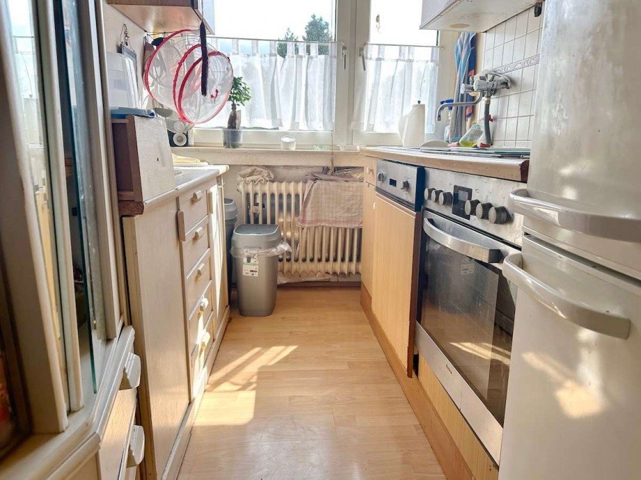Die helle Arbeitsk�che. Dachgeschosswohnung Bochum