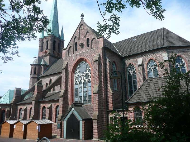 Alles vor T�r: Reiheneckhaus Bochum