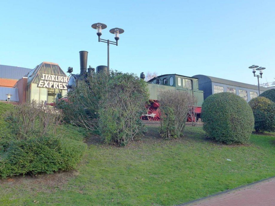 Starlight Express, Zweifamilienhaus Bochum