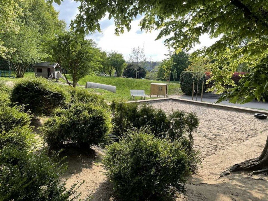 bietet Kids viel Spa�!+ Vergn� Zweifamilienhaus Bochum-Wattenscheid