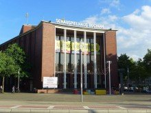 u. a. mit Schauspielhaus LORENZ-Angebot in �ckendorf/unweit WAT: Parklage. Helle, gut modernisierte 3 1/2-R.-Komfort-Wohnung.