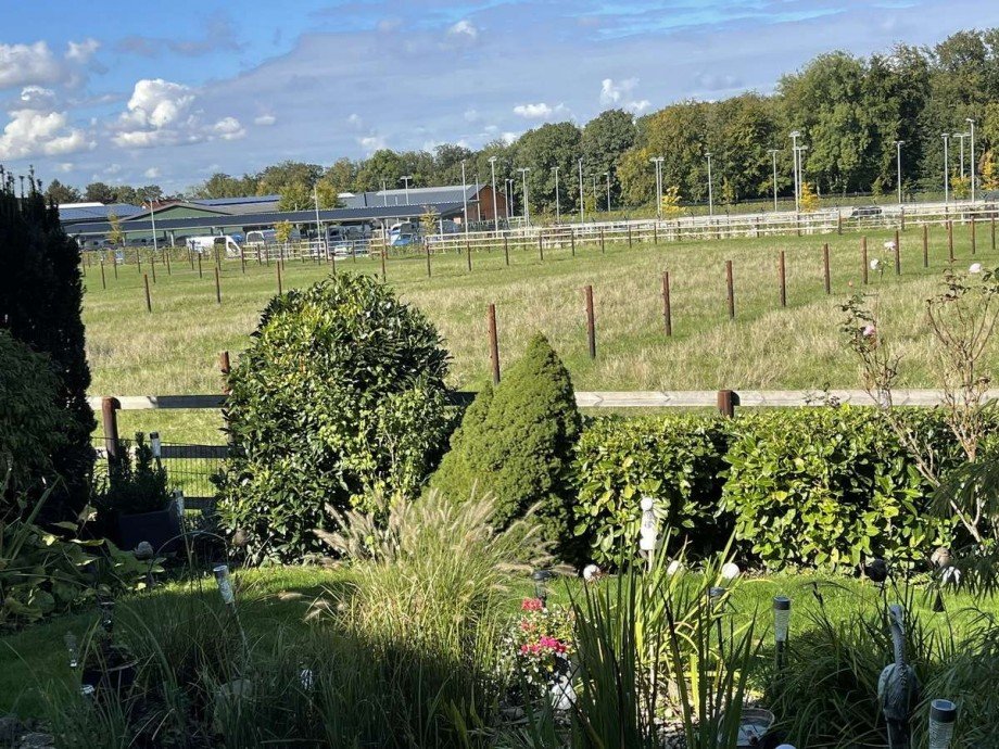 S�dpark mit Reiterstaffel, Reiheneckhaus Bochum