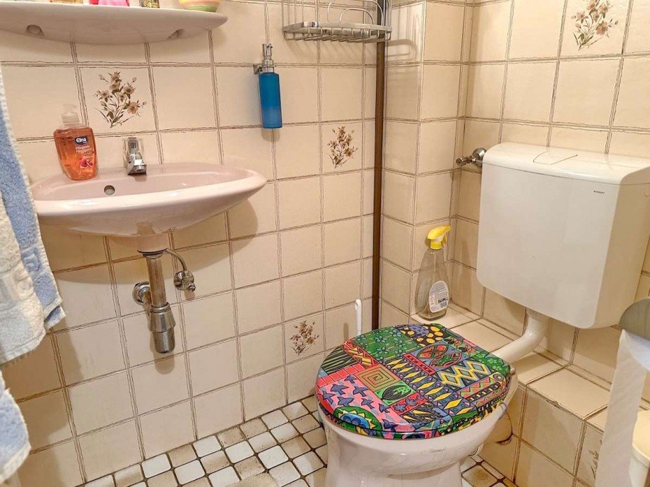 Separates G�ste-WC. Reiheneckhaus Bochum