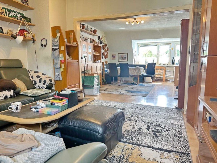 Der gro�e Wohn-und Dachgeschosswohnung Bochum