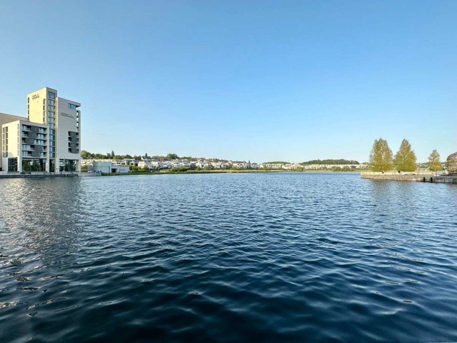 + Ph�nixsee. Zweifamilienhaus Bochum