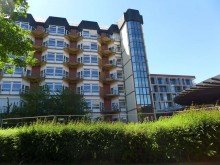 Krankenh�user LORENZ-Angebot in Dahlhausen: 1-Familien-FIX + FERTIG-DHH. Modern, gepflegt. Rd. 200 m� Wohn-/Nutzfl
