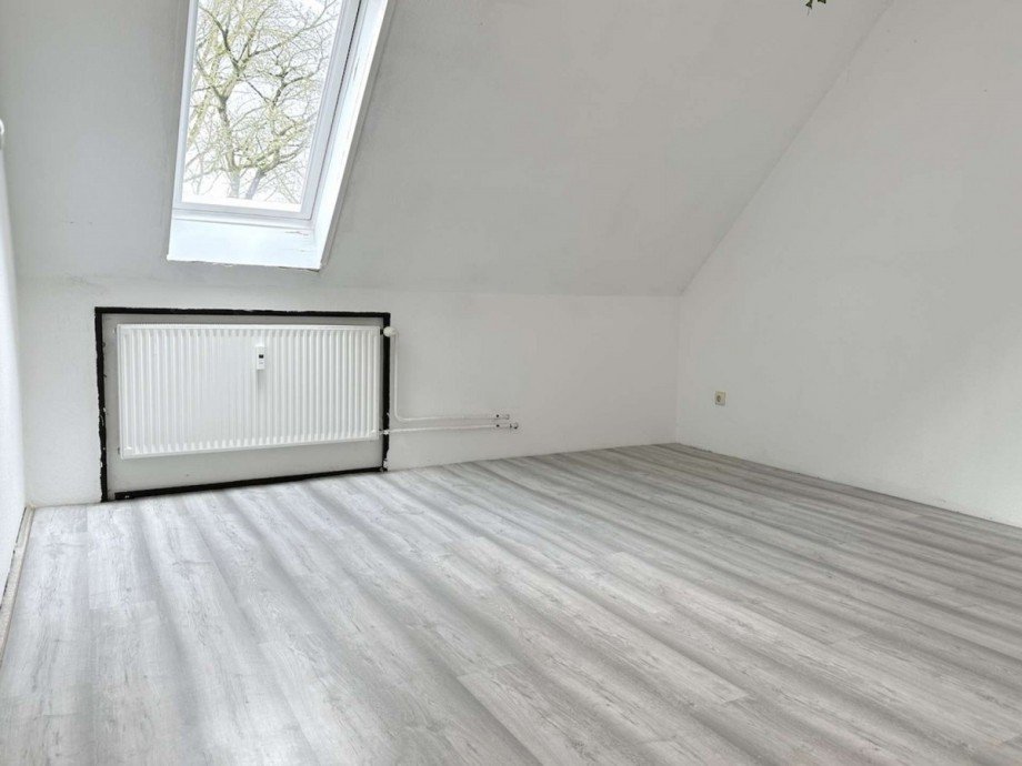 Schlafzimmer Dachgeschosswohnung Essen