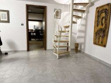 vielf�ltig nutzbarem Untergeschoss. LORENZ-Angebot in H�ntrop: Die GROSSRAUM-HAUS-IM-HAUS-Komfort-W. mit Extras, a.W. B�ro/Werkstatt