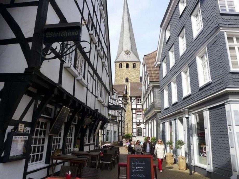 Hattingen mit Renditeobjekt Bochum