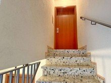 Etagenwohnung LORENZ-Angebot in Linden: Solides 3-Fam.-REH auch zur Anlage! EG-Maisonette sowie DG-Wohnung frei.