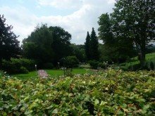Minigolf im Weitmarer Holz LORENZ-Angebot in Linden: Solides 3-Fam.-REH auch zur Anlage! EG-Maisonette sowie DG-Wohnung frei.