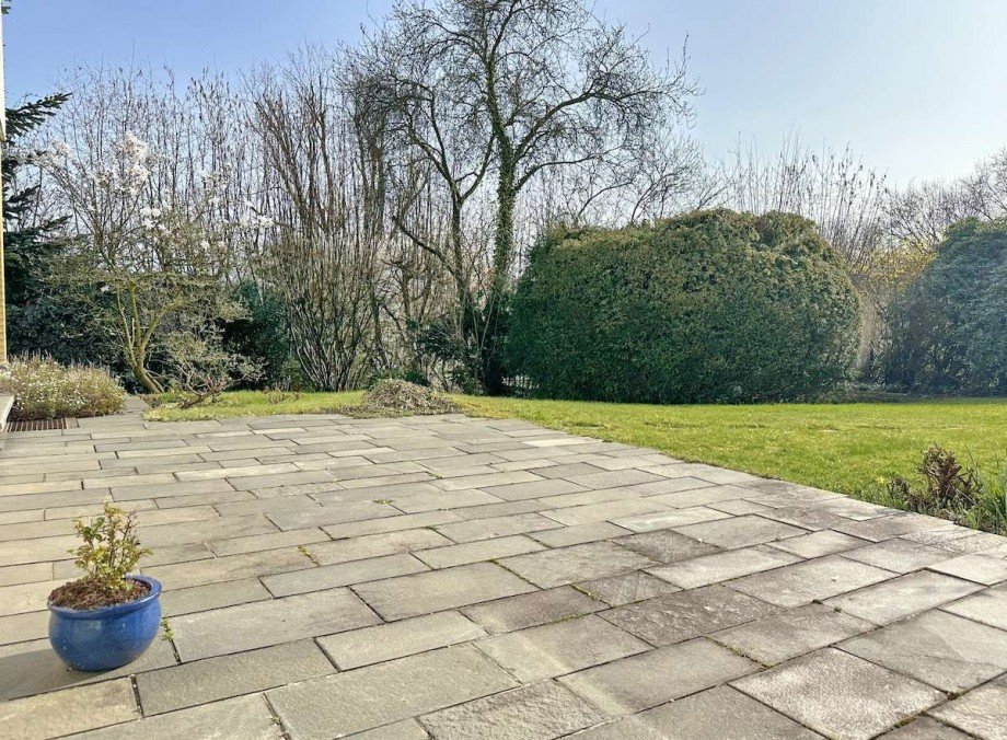 Grundst�ck 821 m�. Mit S�dterrasse. Einfamilienhaus Bochum