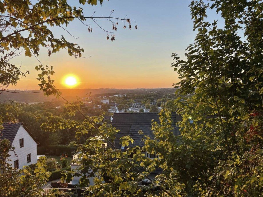 hier Blick vom Sch�tzenplatz Mehrfamilienhaus Hattingen