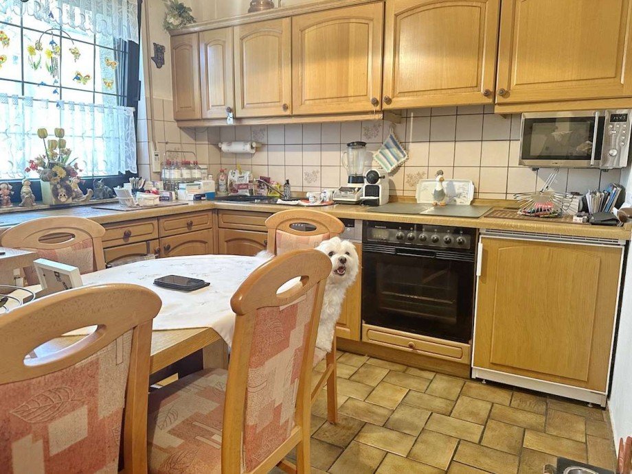 Arbeitsk�che mit kl. Esstisch. Reiheneckhaus Bochum