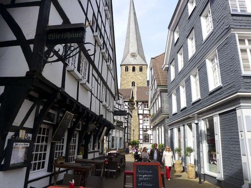 Hattingen mit romantischer Altstadt Mehrfamilienhaus Bochum-Wattenscheid