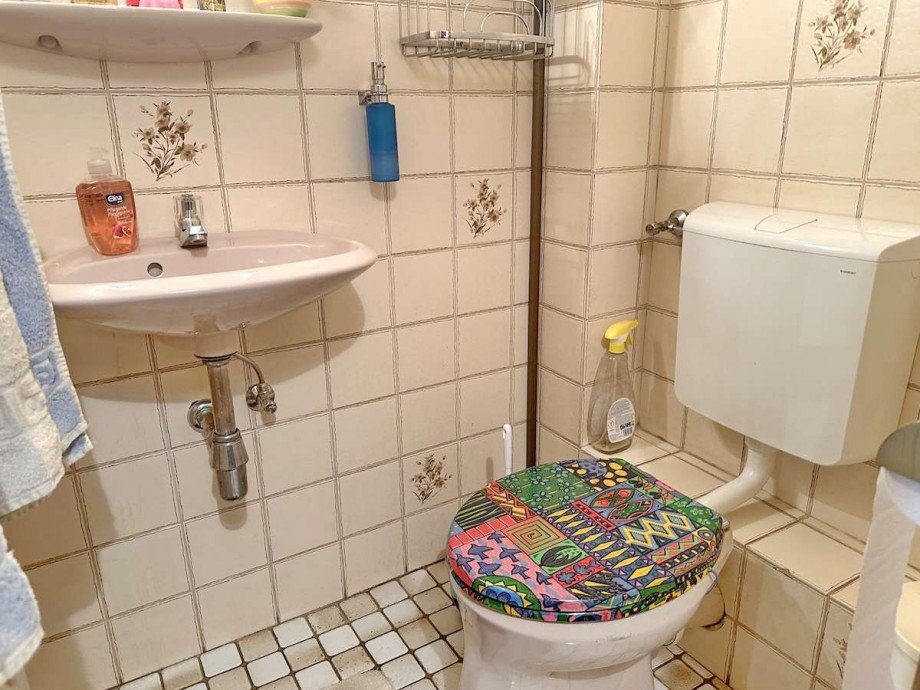 Separates G�ste-WC. Reiheneckhaus Bochum