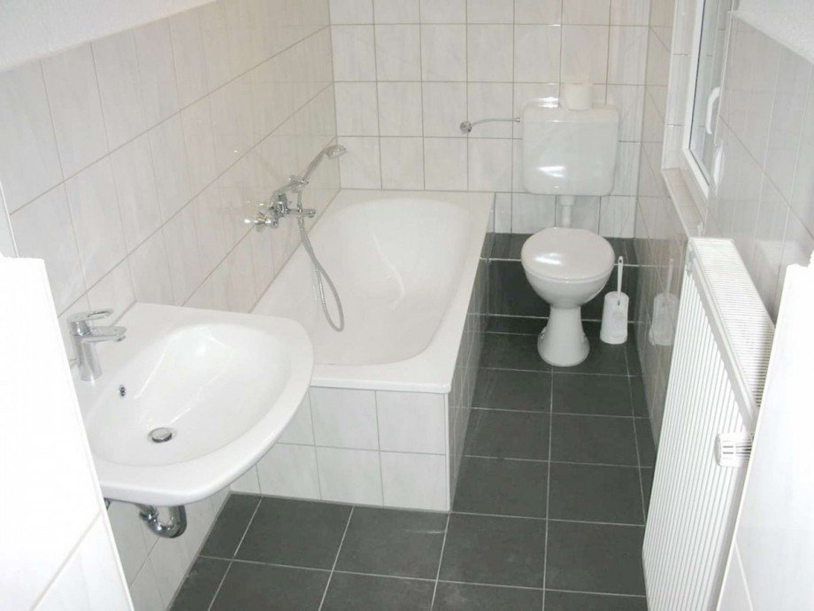 Beispiel: Bad 1 im EG Zweifamilienhaus Bochum-Wattenscheid