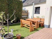 Grillbereich. LORENZ-Angebot in Bochum: Gepflegtes Mehrfam.-haus mit 4 WE + 6 Garagen + kl. Hinterhof-Werkstatt.