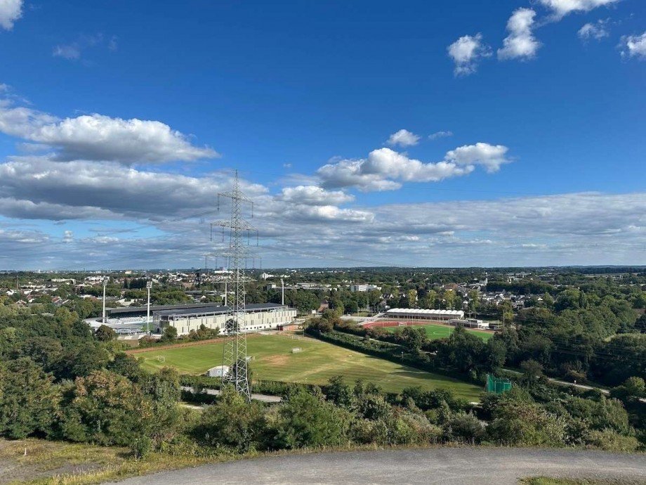mit Blick auf Sportpark Lohrheide Zweifamilienhaus Bochum