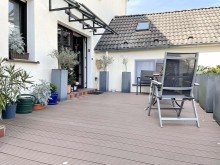 Terrasse plus LORENZ-Angebot in Bochum: Gepflegtes Mehrfam.-haus mit 4 WE + 6 Garagen + kl. Hinterhof-Werkstatt.
