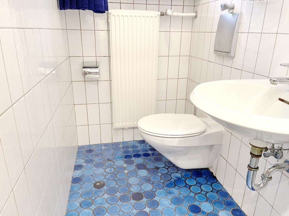 separates G�ste WC mit Fenster. Einfamilienhaus Bochum