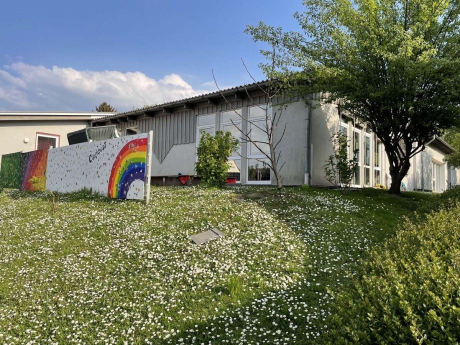 z. B. verschiedene Kita Zweifamilienhaus Bochum