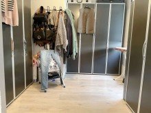 Ankleidezimmer LORENZ-Angebot in Bochum: Gepflegtes Mehrfam.-haus mit 4 WE + 6 Garagen + kl. Hinterhof-Werkstatt.