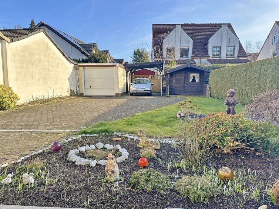 Ca. 384 m� pflegeleichtes Grundst�ck. Reiheneckhaus Bochum