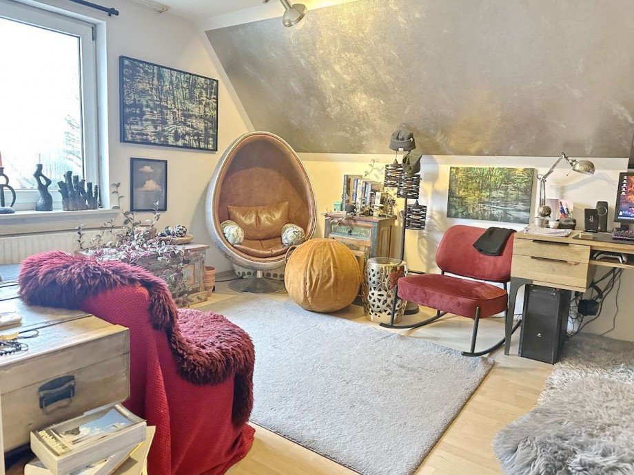 Beispiel Wohnraum. Mehrfamilienhaus Bochum-Wattenscheid