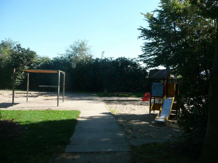 Spielpl�tze, Einfamilienhaus Bochum