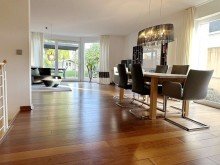 und sehr heller LORENZ-Angebot in Dahlhausen: 1-Familien-FIX + FERTIG-DHH. Modern, gepflegt. Rd. 200 m� Wohn-/Nutzfl