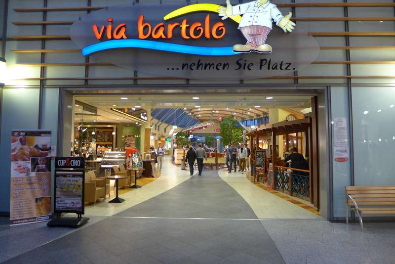 + Cafes+ Restaurants Reihenmittelhaus Bochum