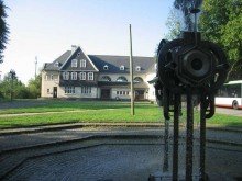 Bester �PNV:  S-Bahnh�fe in LORENZ-Angebot in Dahlhausen: 1-Familien-FIX + FERTIG-DHH. Modern, gepflegt. Rd. 200 m� Wohn-/Nutzfl