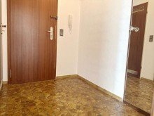 Eingangsdiele mit Abstellraum + LORENZ-Angebot in Wattenscheid:  Ideale Kapitalanleger-Lage. Familienfreundliche 3 1/2-R.- CITY-W.