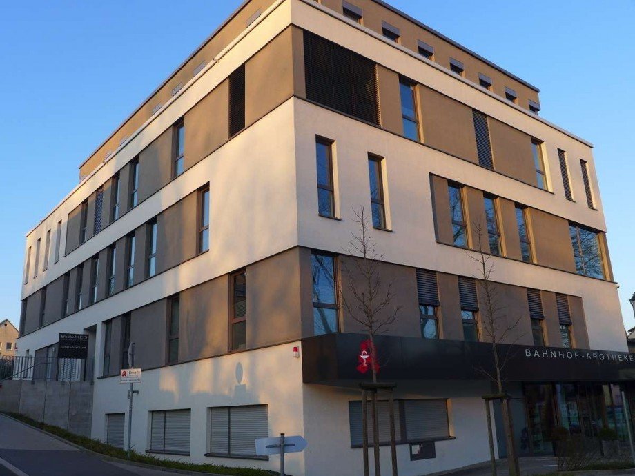 �rzte + Apotheken, Reihenmittelhaus Bochum