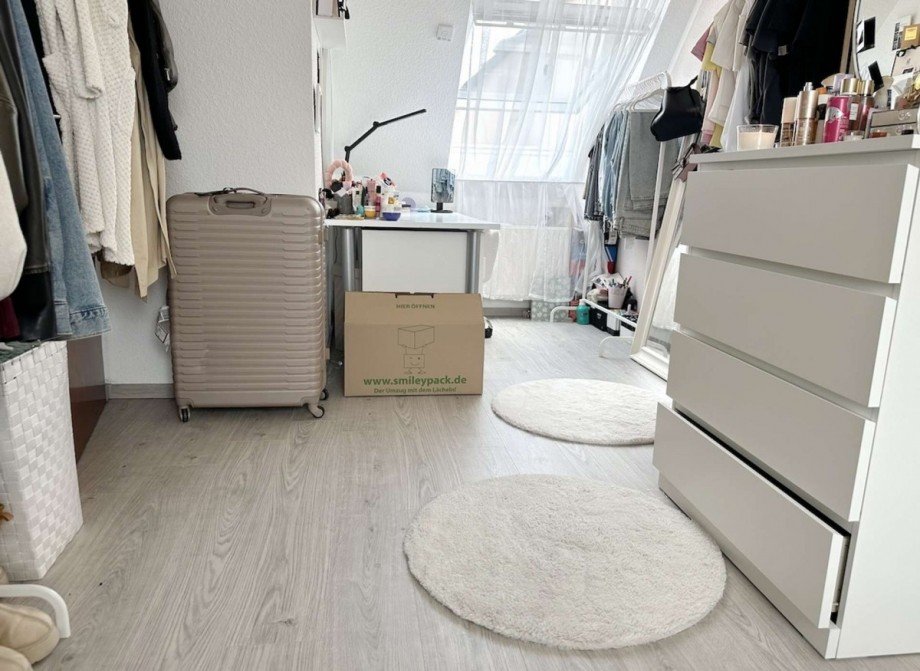 mit viel Licht. Dachgeschosswohnung Bochum