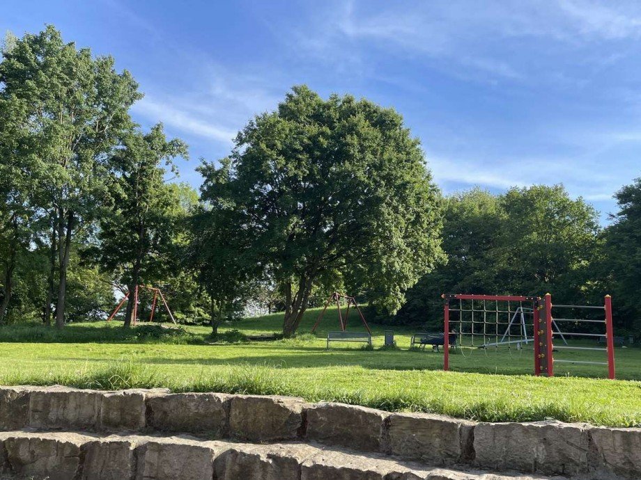 Abenteuer-Spielplatz. Reiheneckhaus Bochum