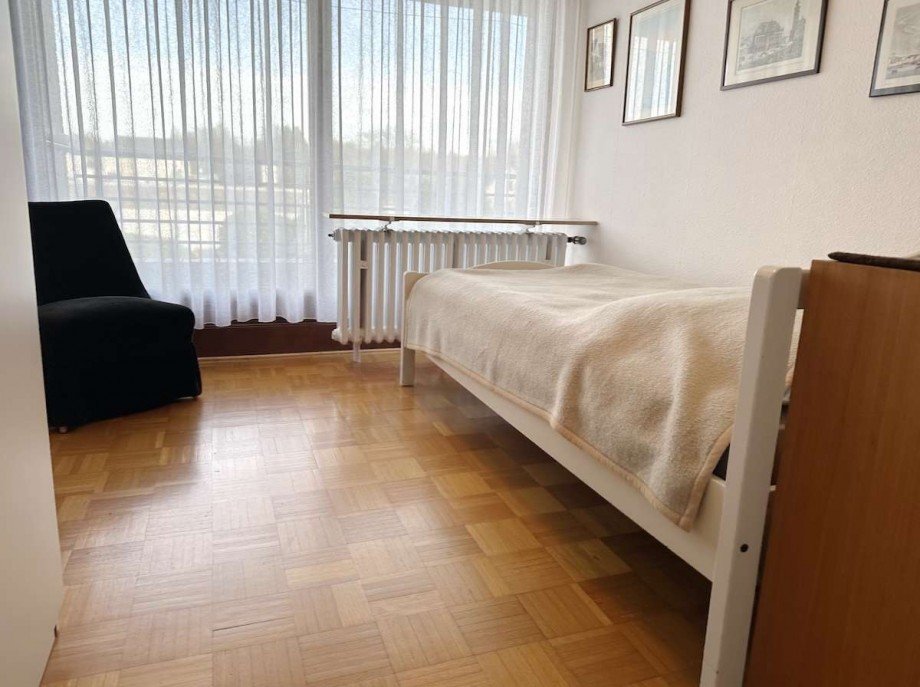 Kind 2 mit Zugang zu Einfamilienhaus Bochum