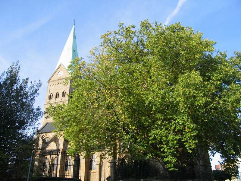 Pfarrei St. Gertrud von Brabant (1.000 j. Taufstein) Mehrfamilienhaus Bochum-Wattenscheid