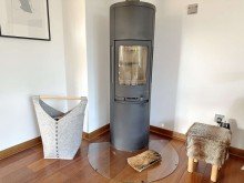 Kaminofen (Sonderwunsch). LORENZ-Angebot in Dahlhausen: 1-Familien-FIX + FERTIG-DHH. Modern, gepflegt. Rd. 200 m� Wohn-/Nutzfl