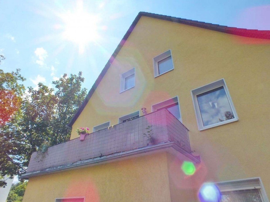 mit zwei Balkonen. Mehrfamilienhaus Hattingen