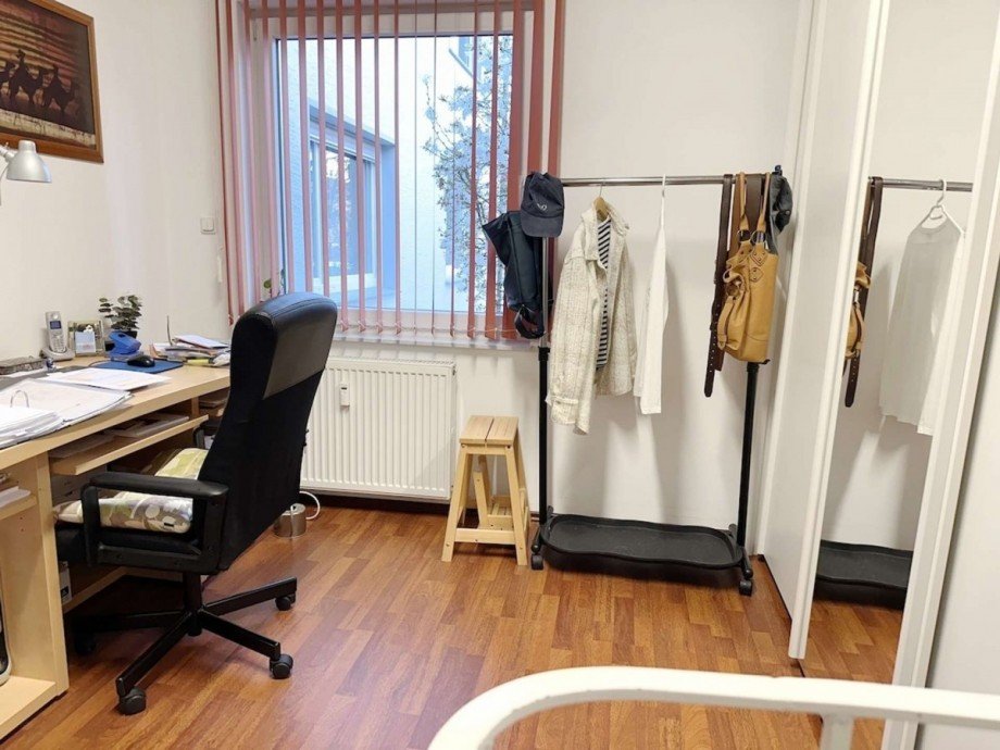 Arbeitszimmer mit Treppe zum Erdgeschosswohnung Bochum