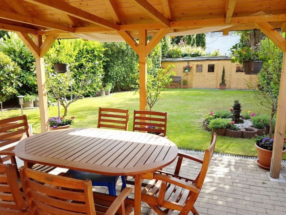 Zugang zur �berdachten Terrasse Zweifamilienhaus Bochum-Wattenscheid