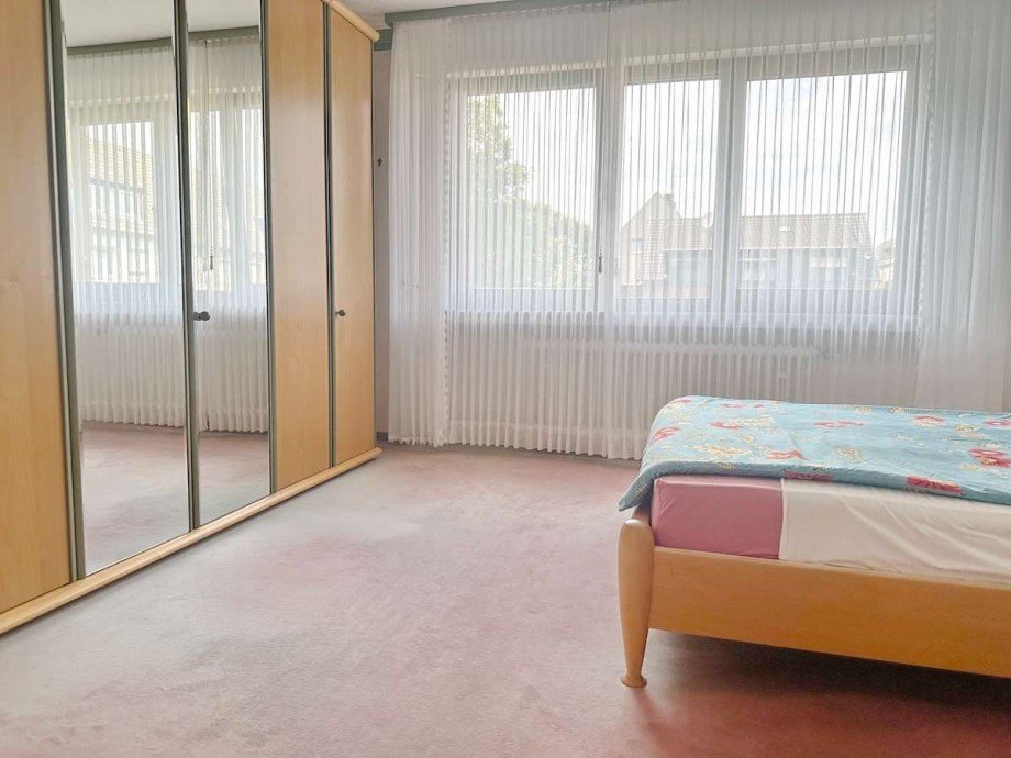 Schlafraum gut stellbar. Reiheneckhaus Bochum