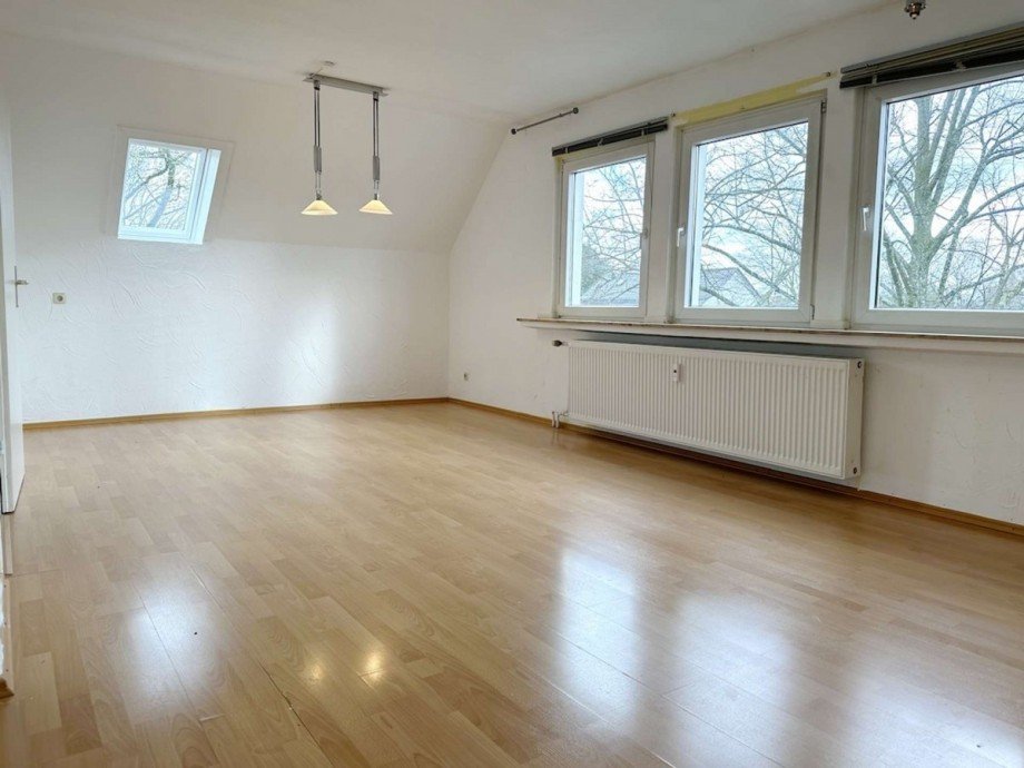 Der helle + gr��ere Dachgeschosswohnung Essen