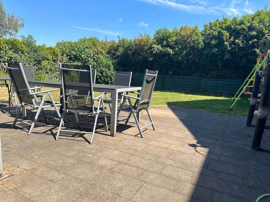 Gro�e Terrasse und pflegeleichter Garten. Mehrfamilienhaus Bochum-Wattenscheid