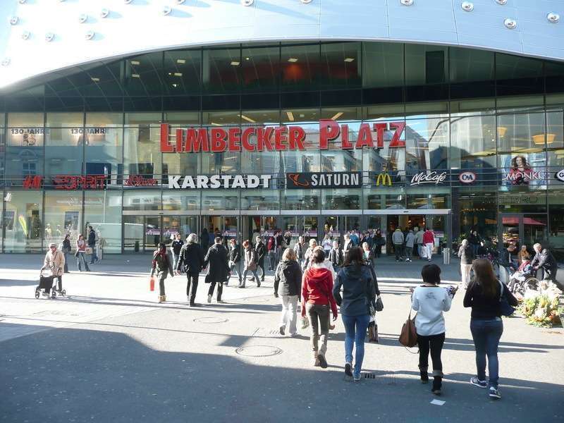 Essen mit Kettwiger + EKZ Limbecker Platz Zweifamilienhaus Bochum