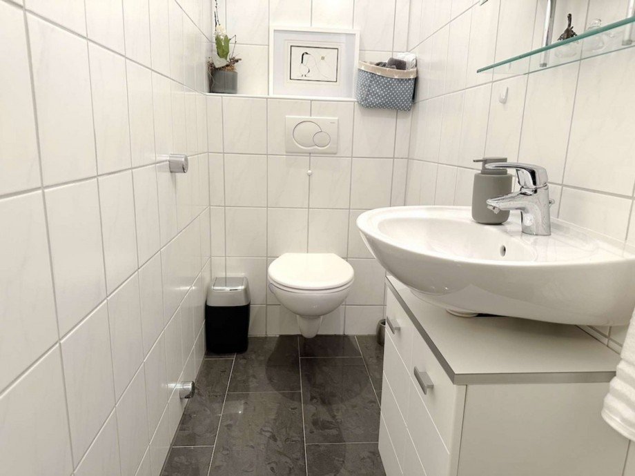 Separates G�ste-WC Erdgeschosswohnung Bochum